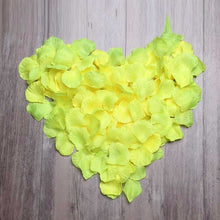 Load image into Gallery viewer, 2000piece/lot 5*5cm Romantic silk Rose petals for Wedding Decoration Romantic Artificial