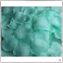 Load image into Gallery viewer, 2000piece/lot 5*5cm Romantic silk Rose petals for Wedding Decoration Romantic Artificial